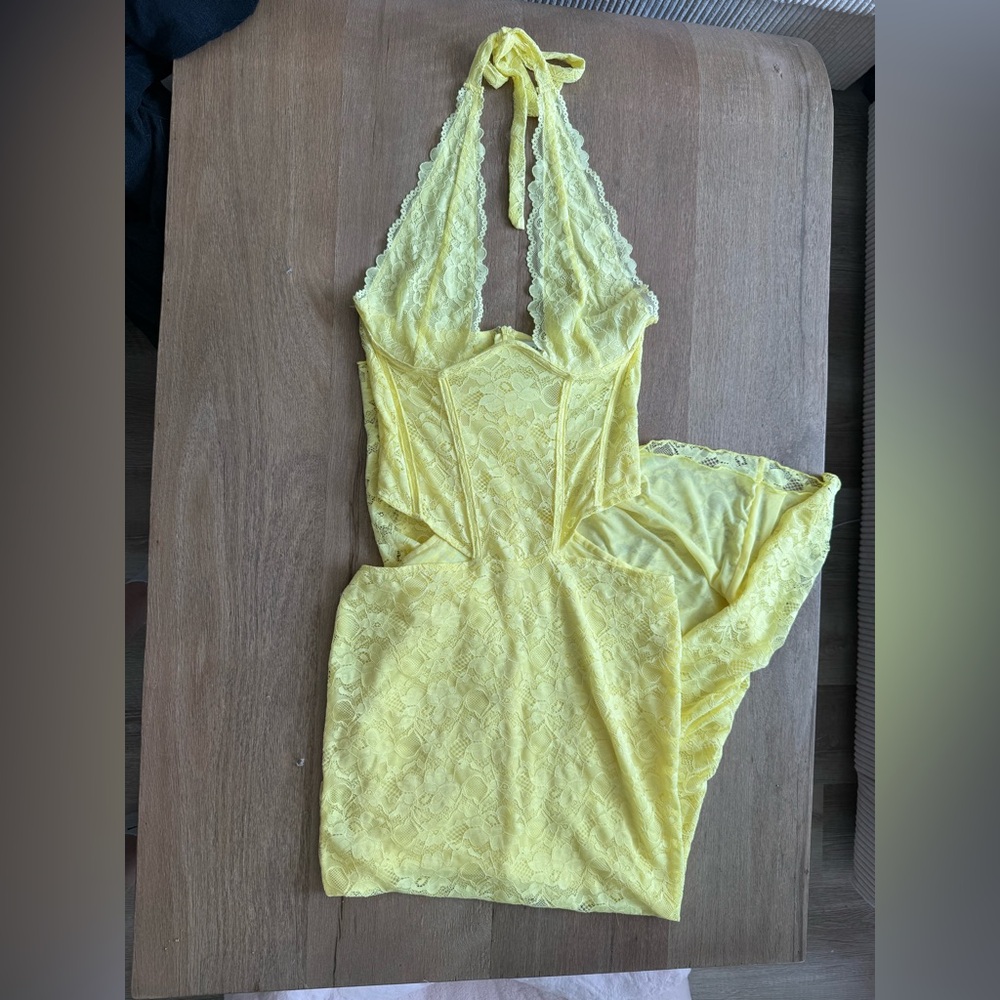 NWOT Outcast Clothing Yellow Lace Maxi Dress